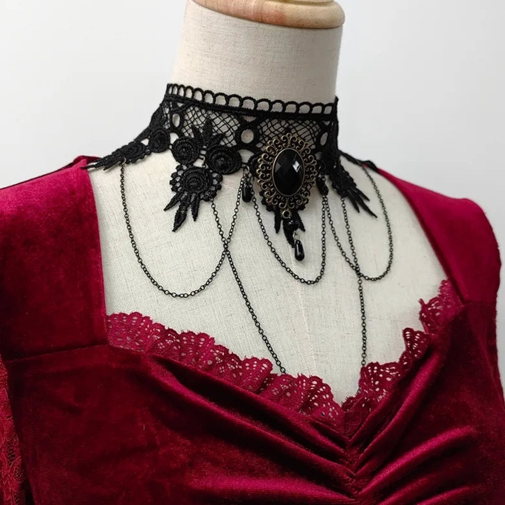 ▪️Goth Cosplay Lace Choker Bronze Tone▪️